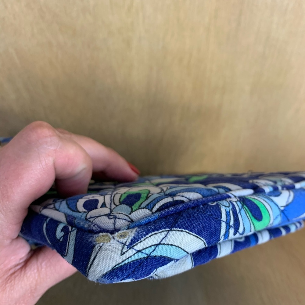 Vera Bradley "Mediterranian Blue" Cross Body Bag - Picture 10 of 11
